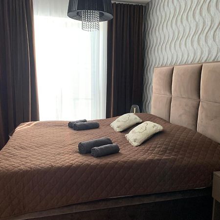 Modern 2 Bed House Near Bratislava With Parking Appartement Rovinka Buitenkant foto